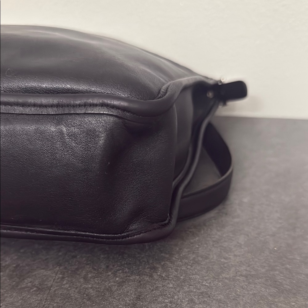 Coach Vintage Midnight Black Shoulder Bag - Picture 4 of 12